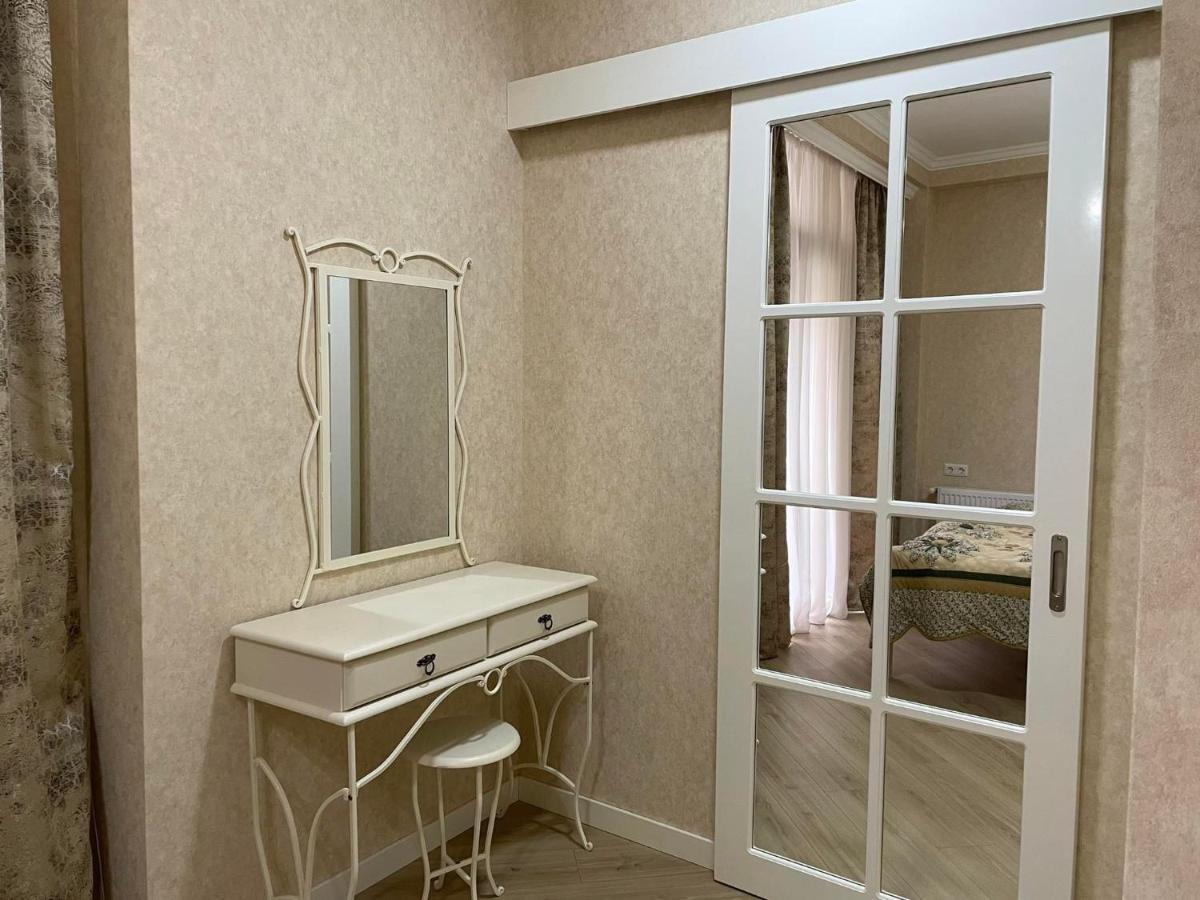City Centre Apartment Kutaisi Exterior foto